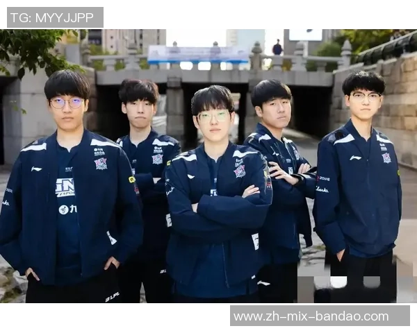 聚焦英雄联盟LNG战队的崛起与实力解析探讨团队协作与个人英雄主义的结合